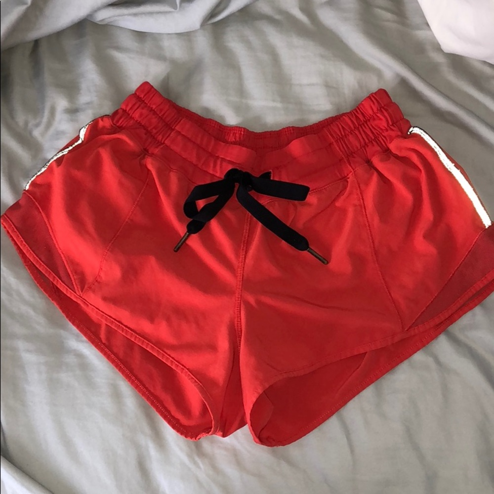 Lululemon Shorts (Size 6)